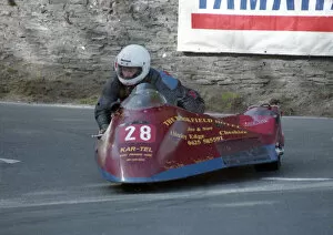 Images Dated 22nd April 2021: Gerry Flynn & Ian Hayter (Ireson Kawasaki) 1993 Sidecar TT