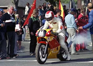 Images Dated 15th November 2019: Gerry Jenkins (Yamaha) 1990 Lightweight 400 TT