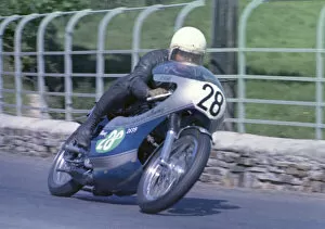 Images Dated 2nd December 2020: Gerry Mateer (Yamaha) 1973 Lightweight TT