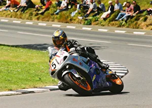 Images Dated 11th August 2018: Gert Lambrechts (Suzuki) 2004 Formula One TT