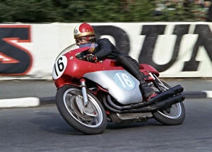 Images Dated 7th November 2016: Giacomo Agostini (MV) 1966 Junior TT
