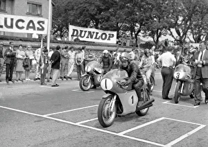 1970 Senior Tt Collection: Giacomo Agostini (MV) 1970 Senior TT