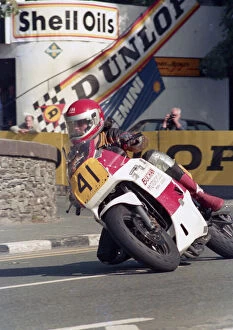 Images Dated 23rd July 2020: Gino Rondelli (Yamaha) 1987 Senior Manx Grand Prix