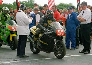 Images Dated 28th June 2019: Glyn Jones (Triumph) 1999 Production TT
