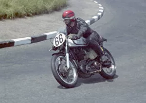 Images Dated 16th November 2020: Godfrey Benson (Norton) 1967 Senior TT