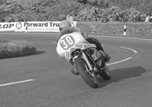 Hugh Evans Gallery: A Gold Wing at the TT