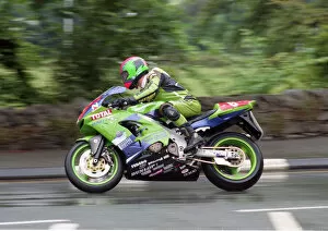 Images Dated 17th May 2021: Gordon Blackley (Kawasaki) 2000 Production TT