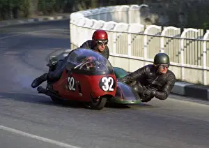 Triumph Prints: Gordon Fox & Simon Greensmith (Triumph) 1971 500 Sidecar TT