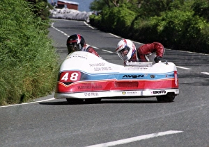 Images Dated 27th December 2017: Gordon Jones & Julie Jones (Shelbourne) 1993 Sidecar TT
