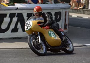 Images Dated 20th December 2018: Gordon Keith (Yamaha) 1970 Lightweight TT
