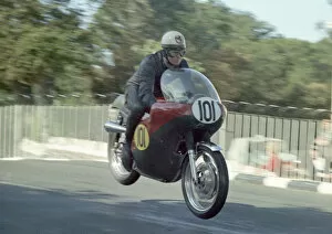 Images Dated 21st May 2020: Gordon Pantall (Norton) 1967 Senior Manx Grand Prix