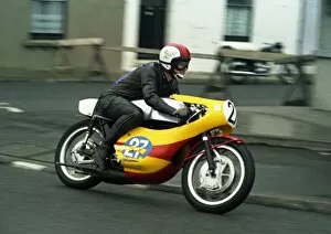 Images Dated 28th November 2015: Gordon Pantall (Padgett Yamaha) 1971 Junior TT