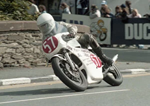 Images Dated 13th April 2020: Gordon Rowntree (Yamaha) 1984 Newcomers Manx Grand Prix