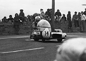 Images Dated 16th January 2020: Graham Hilditch & Vince Biggs (Imp) 1974 Southern 100