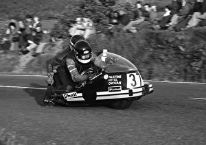 Images Dated 16th January 2020: Graham Hilditch & Vince Biggs (Yamaha) 1977 Sidecar TT