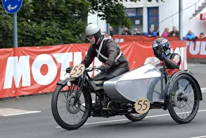 Graham Kneale & Nick Crowe (Douglas) 2011 Parade Lap