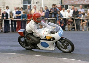 Images Dated 23rd January 2021: Graham Pearce (Yamaha) 1975 Junior Manx Grand Prix