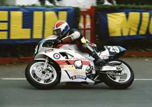 Images Dated 9th March 2019: Grant Goodings (Yamaha) 1992 Supersport 400 TT