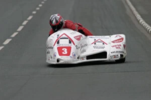 Greg Lambert Gallery: Greg Lambert & Daniel Sayle (Molyneux) 2003 Sidecar TT