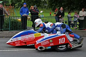 Greg Lambert & Kenny Cole (Honda GLR) 2014 Sidecar TT