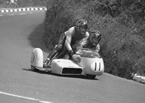 Images Dated 9th September 2016: Gustav Pape & Franz Kallenberg (Konig) 1975 500 Sidecar TT