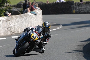 Guy Martin (Suzuki) 2011 Southern 100