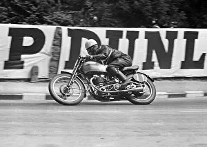 Images Dated 5th August 2016: Bill Hall (Triumph) 1950 Senior TT