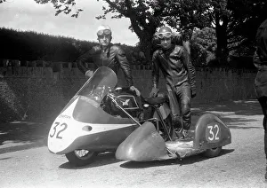 Images Dated 28th September 2013: Harold Scholes & Peter Corris (Matchless) 1959 Sidecar TT