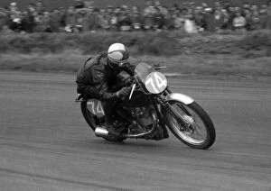 Images Dated 25th July 2019: Harry Pearce (Velocette) 1955 Silverstone