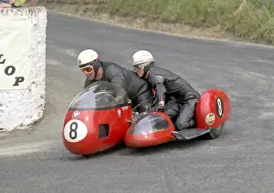 Heinz Luthringhauser / Hermann Hahn (BMW) 1970 Sidecar TT
