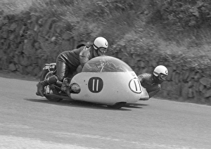 Images Dated 23rd September 2013: Heinz Luthringhauser / Hermann Hahn (BMW) 1967 Sidecar TT