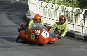 Hermann Hahn Gallery: Heinz Luthrinhauser & Hermann Hahn (BMW) 1973 750 Sidecar TT