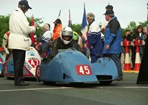 Ireson Honda Gallery: Helmut Lunemann & Chris McGahan (Ireson Honda) 2000 Sidecar TT