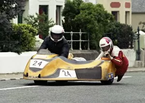 Helmut Lunemann & Gerhard Morscher (Yamaha) 1989 Sidecar TT