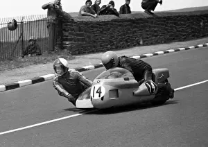 Helmut Schilling & Francis Knights (BMW) 1975 500cc Sidecar TT