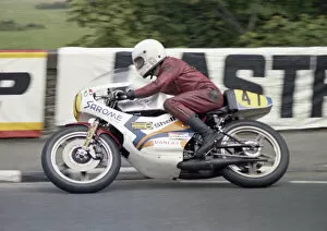 Images Dated 20th May 2020: Bill Henderson (Yamaha) 1976 Senior TT