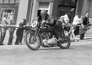 Images Dated 18th August 2016: Henry Ollerenshaw (Vincent) 1951 Senior Clubman TT