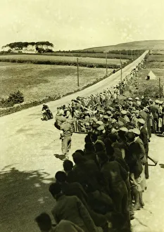 Images Dated 2nd July 2011: Hillberry action from the 1938 TT