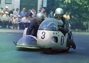 Horst Owesle & Julius Kremer (Munch URS) 1970 500 Sidecar TT