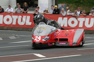 Howard Baker Gallery: Howard Baker & Mike Killingsworth (Honda) 2011 Sidecar TT