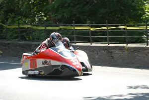 Howard Baker & Mike Killingsworth (Shelbourne Honda) 2008 Sidecar TT