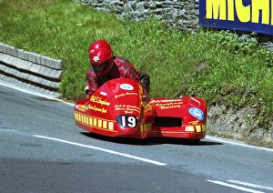 Images Dated 7th January 2018: Howard Langham & Steve Langham (Jacobs Yamaha) 1995 Sidecar TT