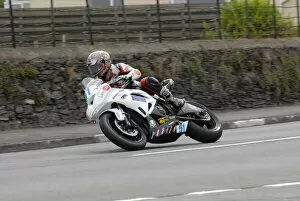 Images Dated 6th January 2021: Hudson Kennaugh (Yamaha) 2010 Supersport TT