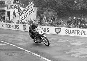 Images Dated 25th March 2013: Hugh Anderson (Suzuki); 1963 50cc TT
