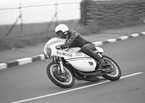 Images Dated 27th October 2021: Hugh Mitchell (Yamaha) 1973 Lightweight Manx Grand Prix