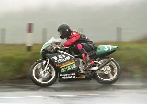 Images Dated 19th March 2021: Hugh Reynolds (Yamaha) 1998 Lightweight TT