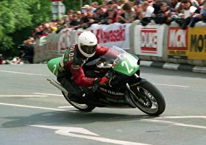 Images Dated 3rd February 2018: Hugh Reynolds (Yamaha) 2000 Lightweight TT