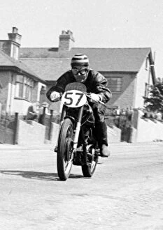 Images Dated 6th July 2019: Humphrey Ranson (AJS) 1950 Junior TT