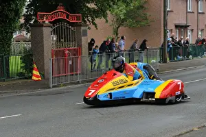 Ian Bell & Carl Bell (Yamaha Baker) 2014 Sidecar TT