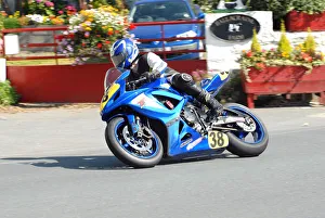 2010 Senior Manx Grand Prix Collection: Ian Fletcher (Suzuki) 2010 Senior Manx Grand Prix